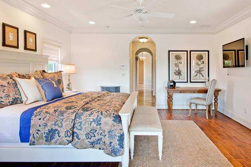 POINSETTIA GARDENS 29-32 - Residential