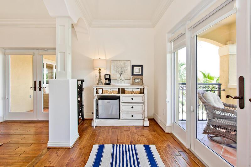 POINSETTIA GARDENS 29-32 - Residential