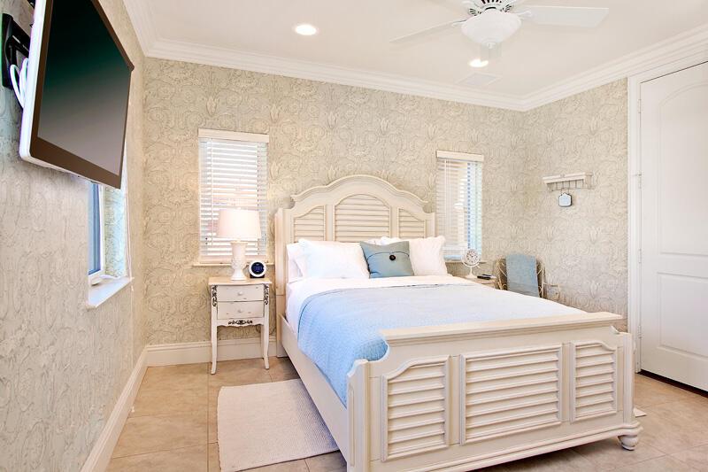 POINSETTIA GARDENS 29-32 - Residential