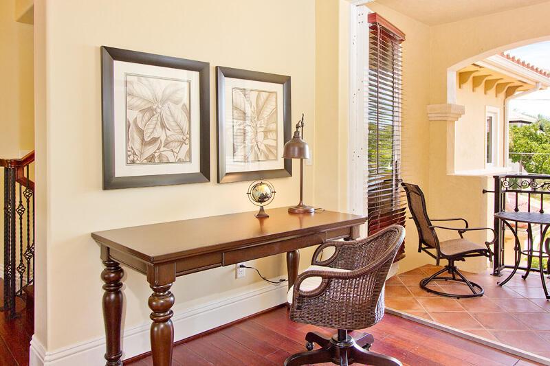 POINSETTIA GARDENS 29-32 - Residential