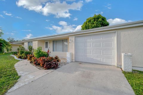 A home in Port St Lucie