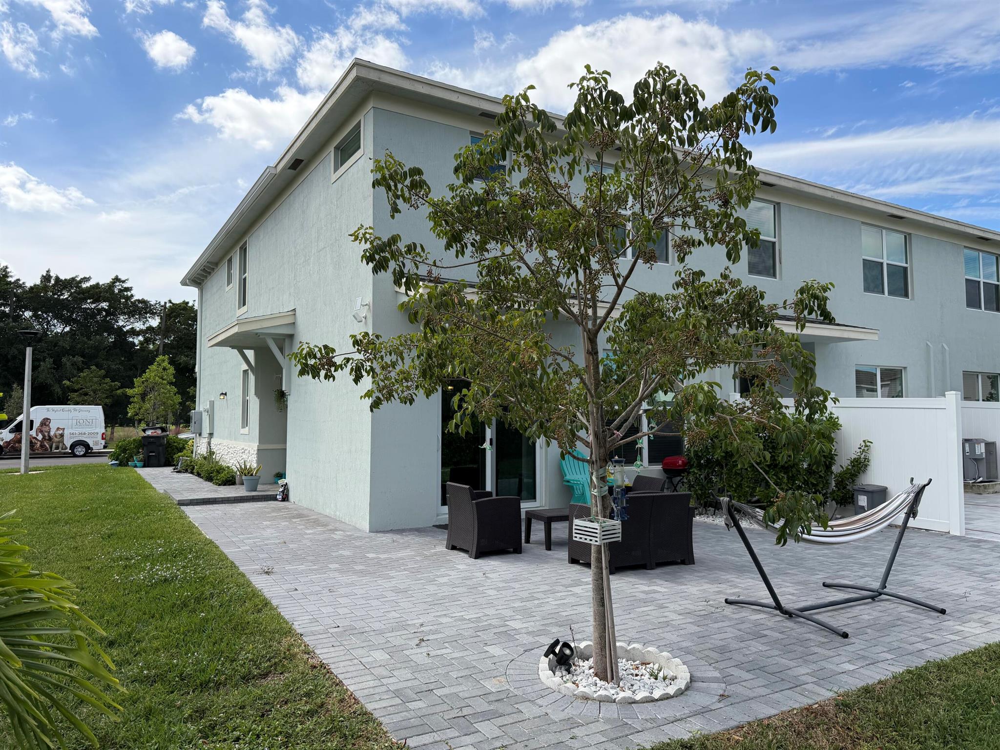 LAKESHORE AT THE FOUNTAIN - Residential Lease