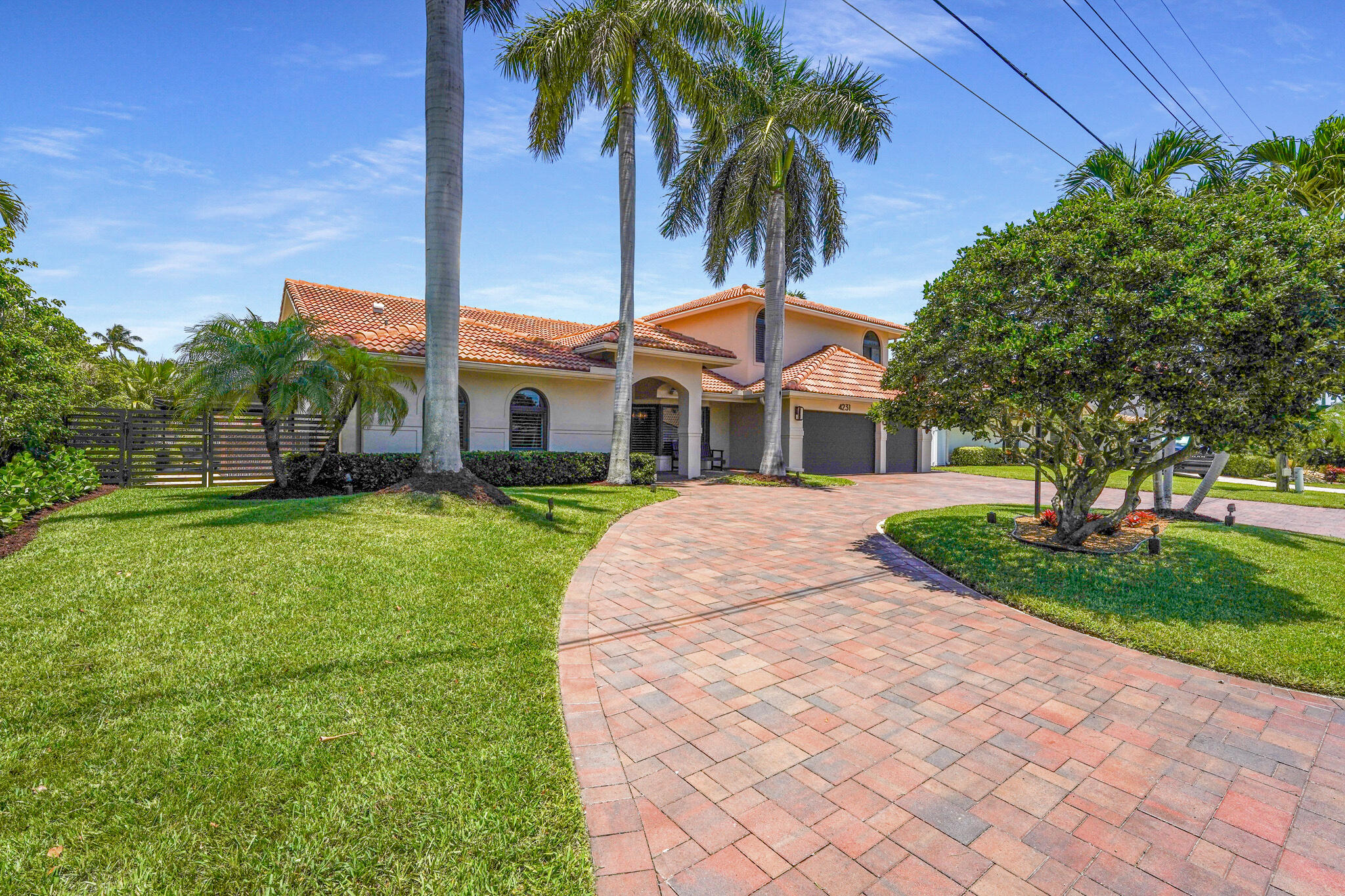 VENETIAN ISLES 3RD SEC - Residential