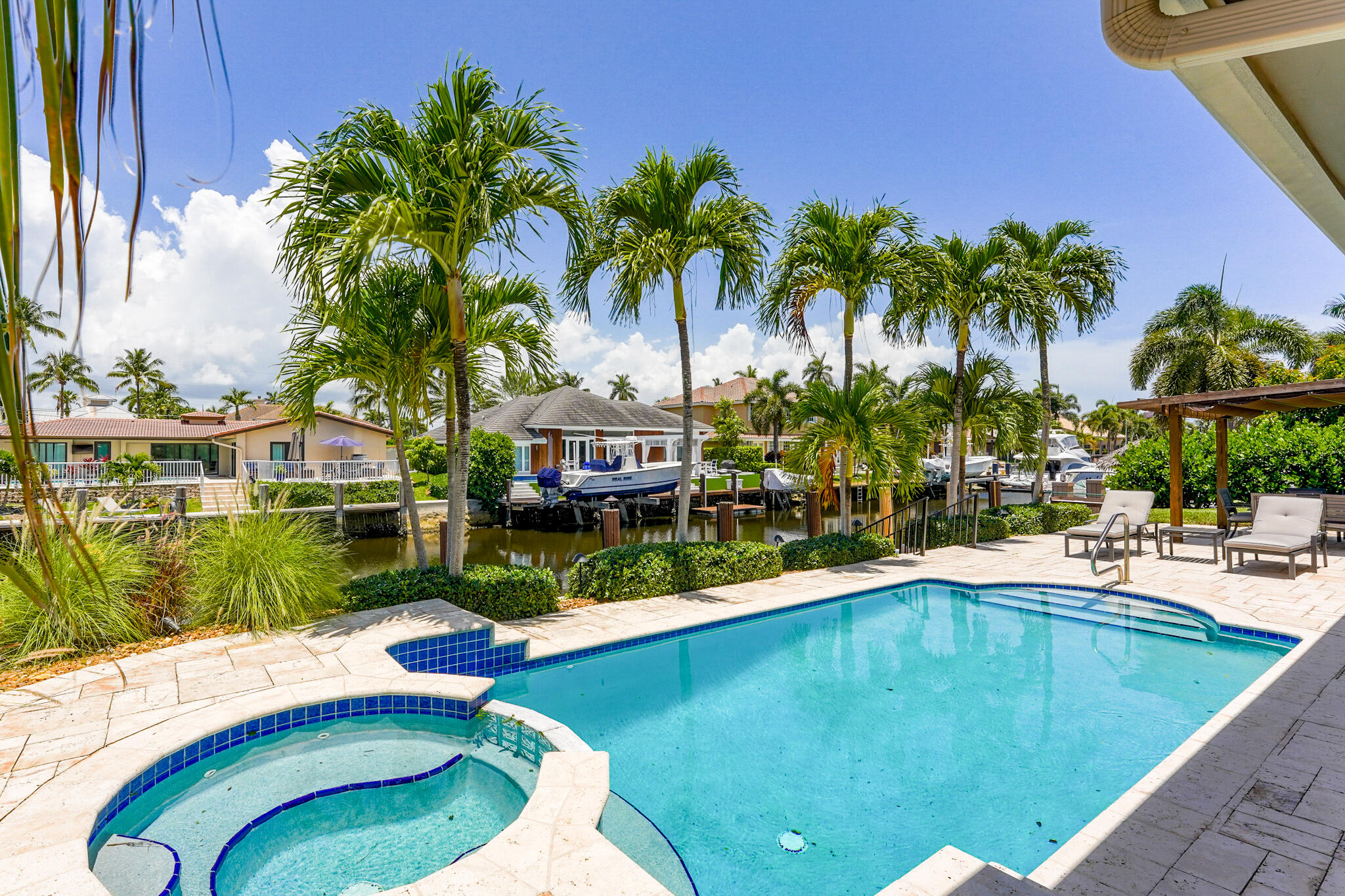 VENETIAN ISLES 3RD SEC - Residential