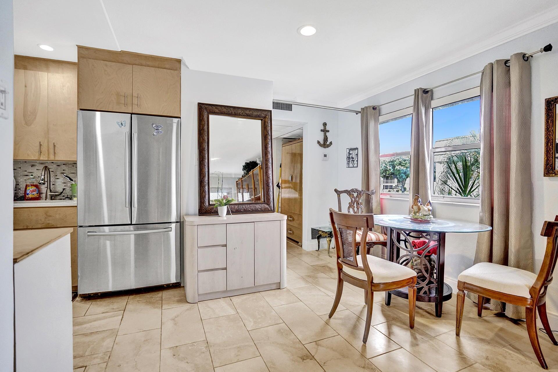 Bright 1-bedroom condo with a den and 2 full baths located in the desirable 55+ Kings Point community in Delray Beach. This well-designed unit offers a versatile den that can serve as an office or guest space, along with a spacious primary suite and screened patio. Residents enjoy resort-style amenities including golf, pools, tennis, fitness centers, and vibrant clubhouses, all just minutes from shopping, dining, and the beach.