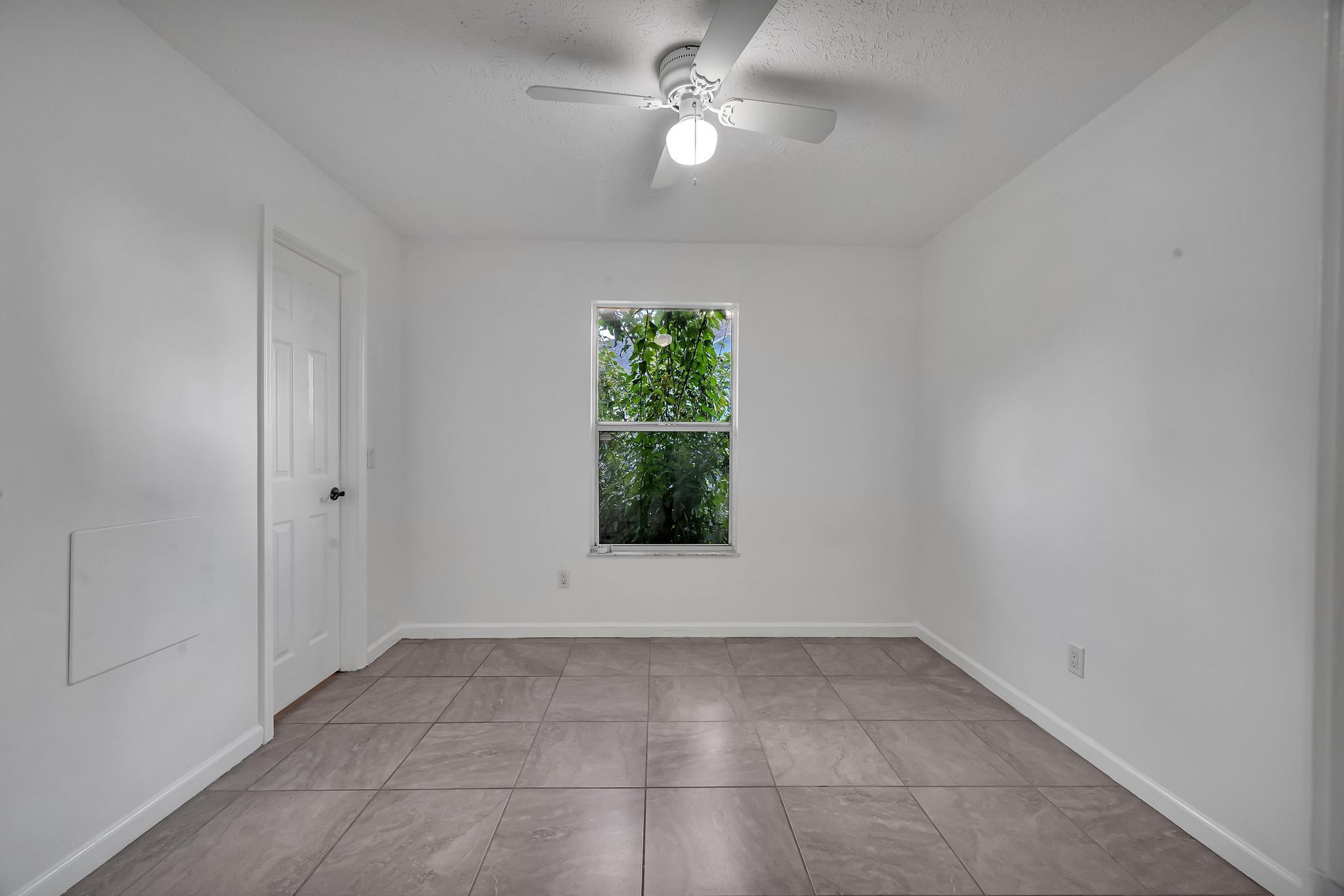 PORT ST LUCIE SECTION 9 - Residential Lease