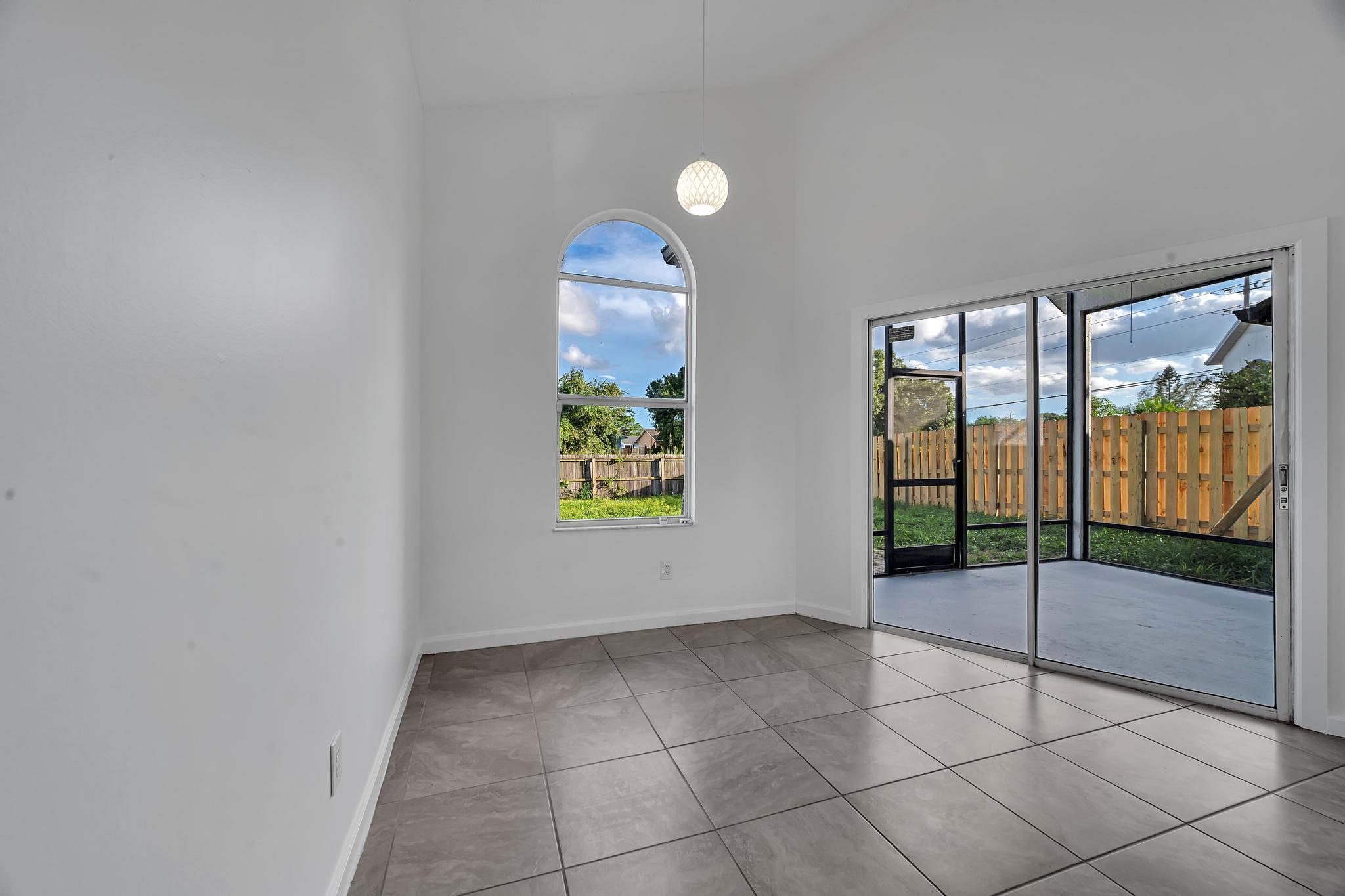 PORT ST LUCIE SECTION 9 - Residential Lease