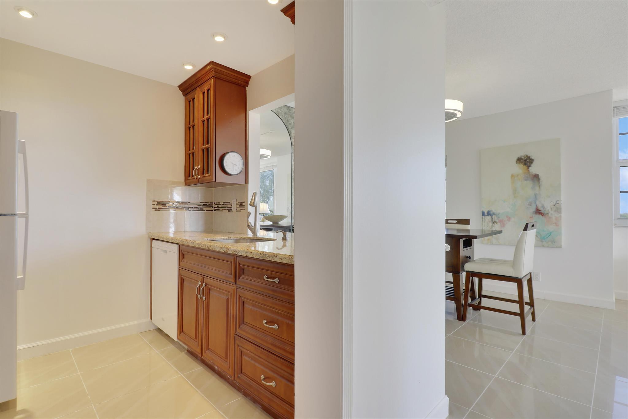 TIERRA DEL SOL CONDO - Residential