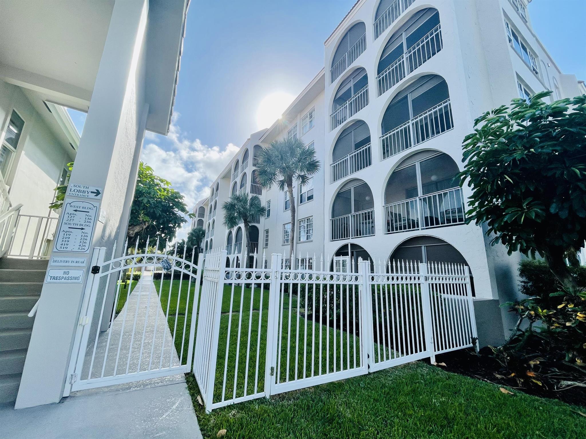 TIERRA DEL SOL CONDO - Residential