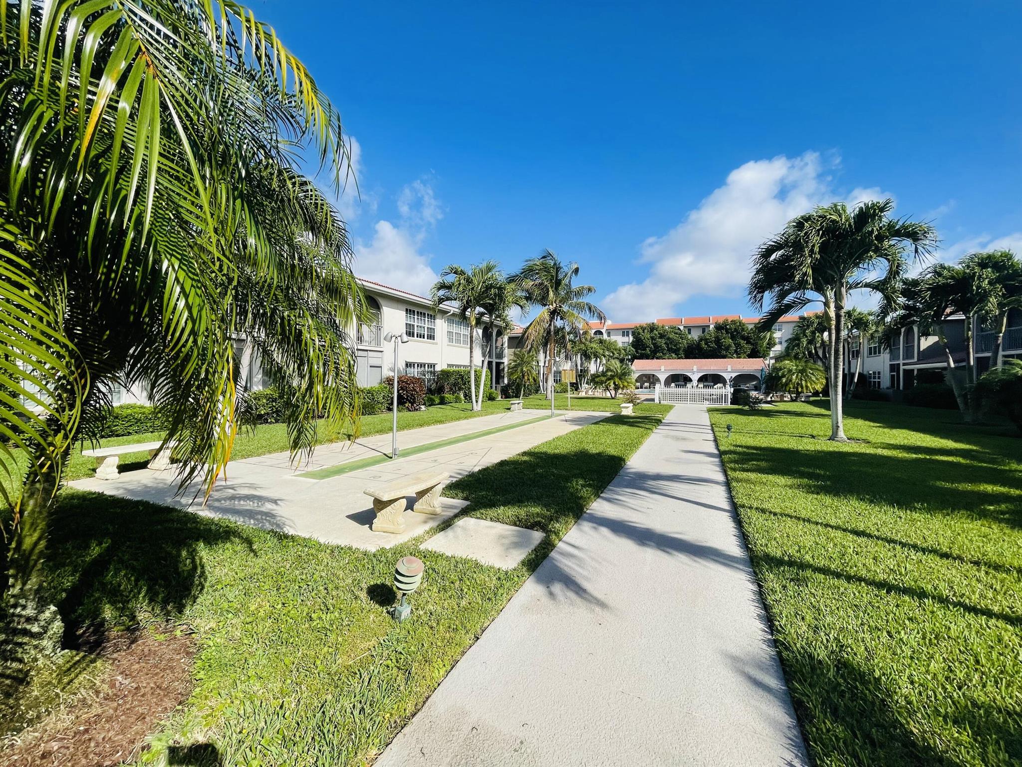 TIERRA DEL SOL CONDO - Residential