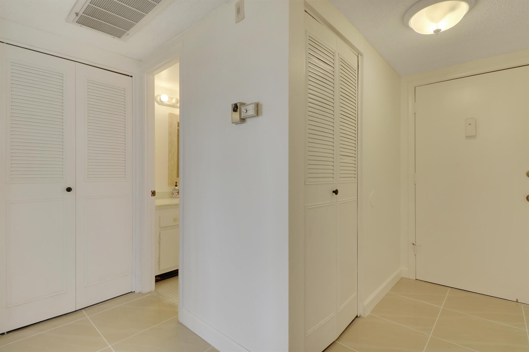 TIERRA DEL SOL CONDO - Residential