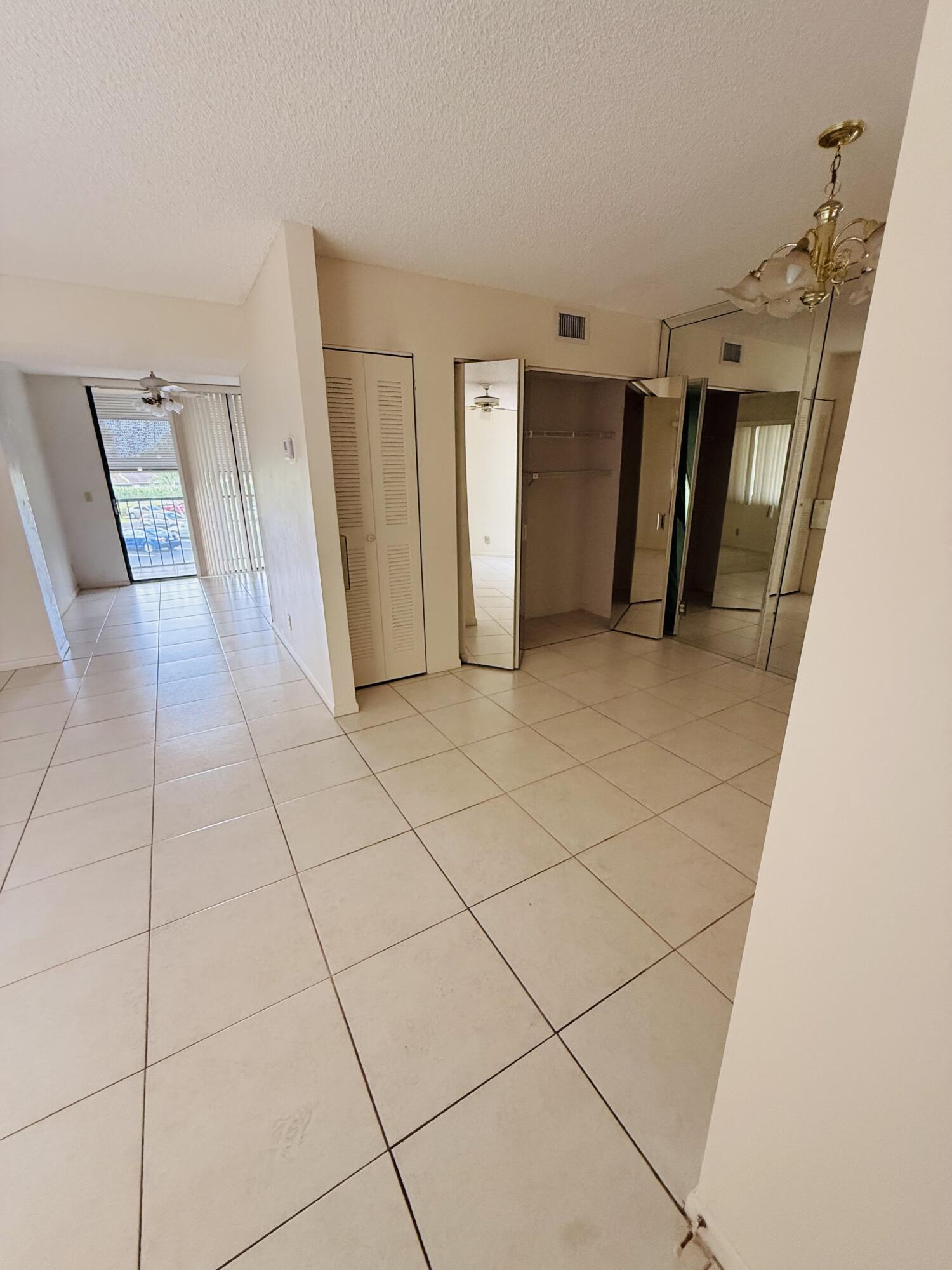 5370 Las Verdes Circle