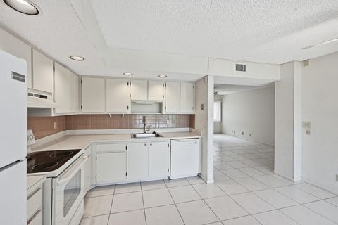 Tiny photo for 5370 Las Verdes Circle #219, Delray Beach, FL 33484 (MLS # B26017082)