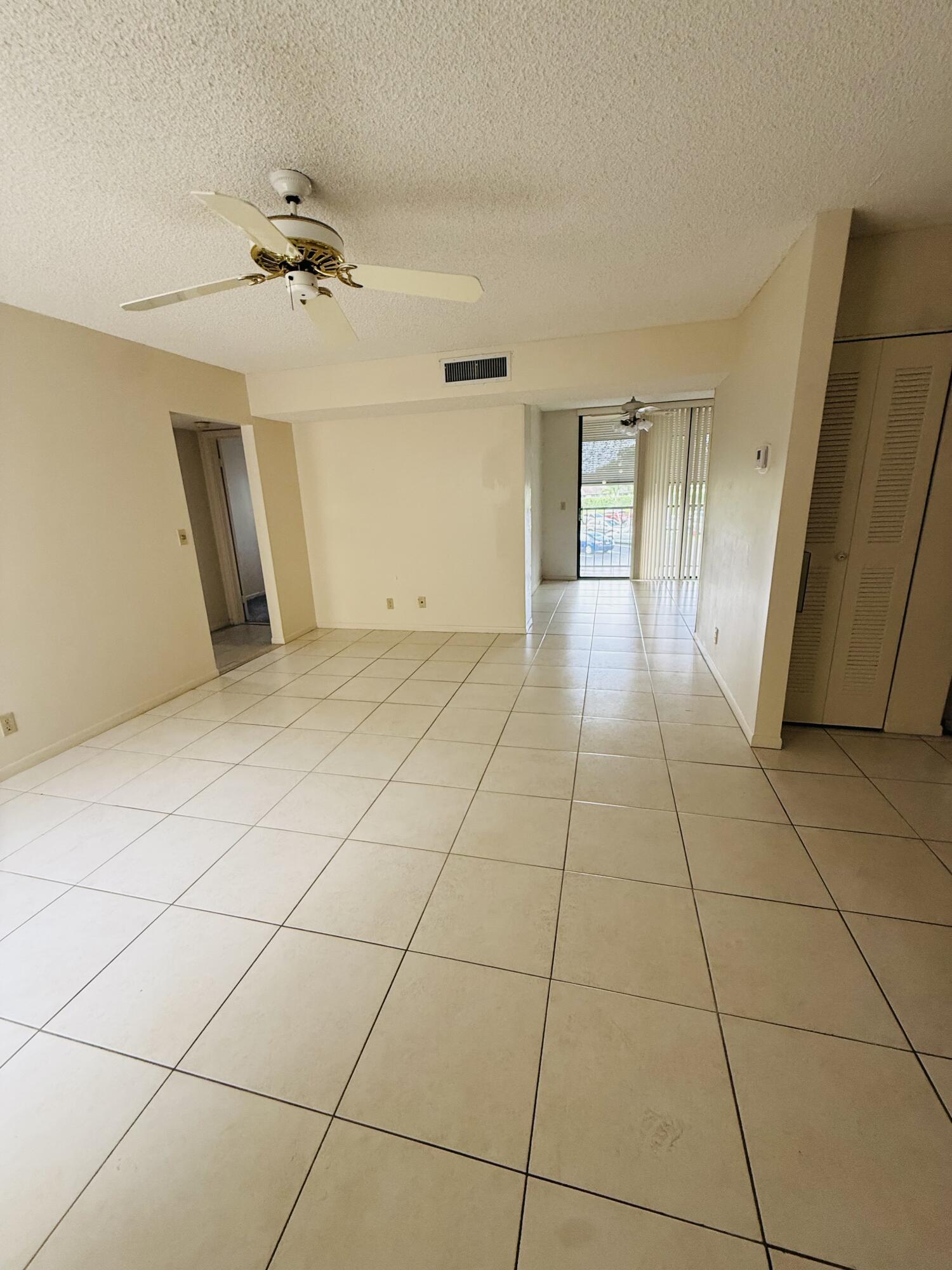 5370 Las Verdes Circle