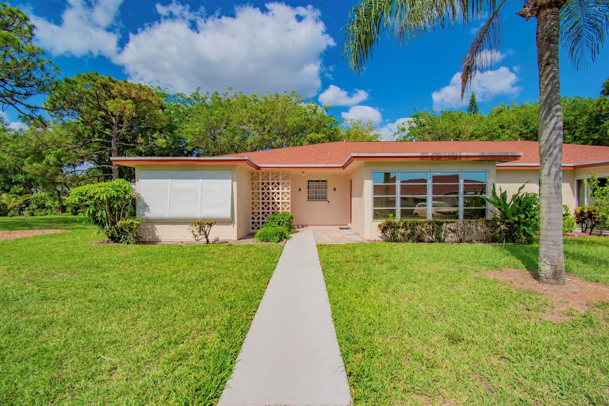View Delray Beach, FL 33445 condo