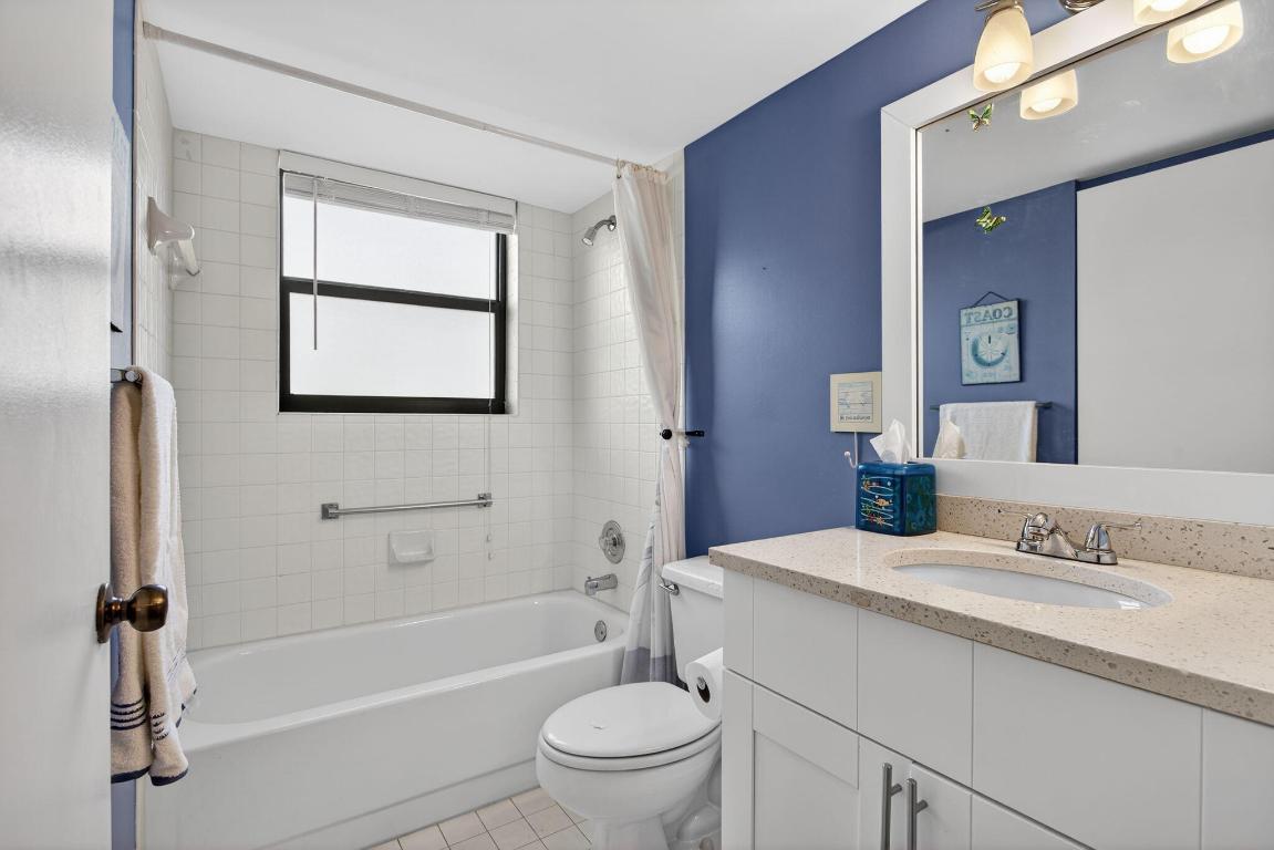 CYPRESS BEND CONDOMINIUM VII - Residential