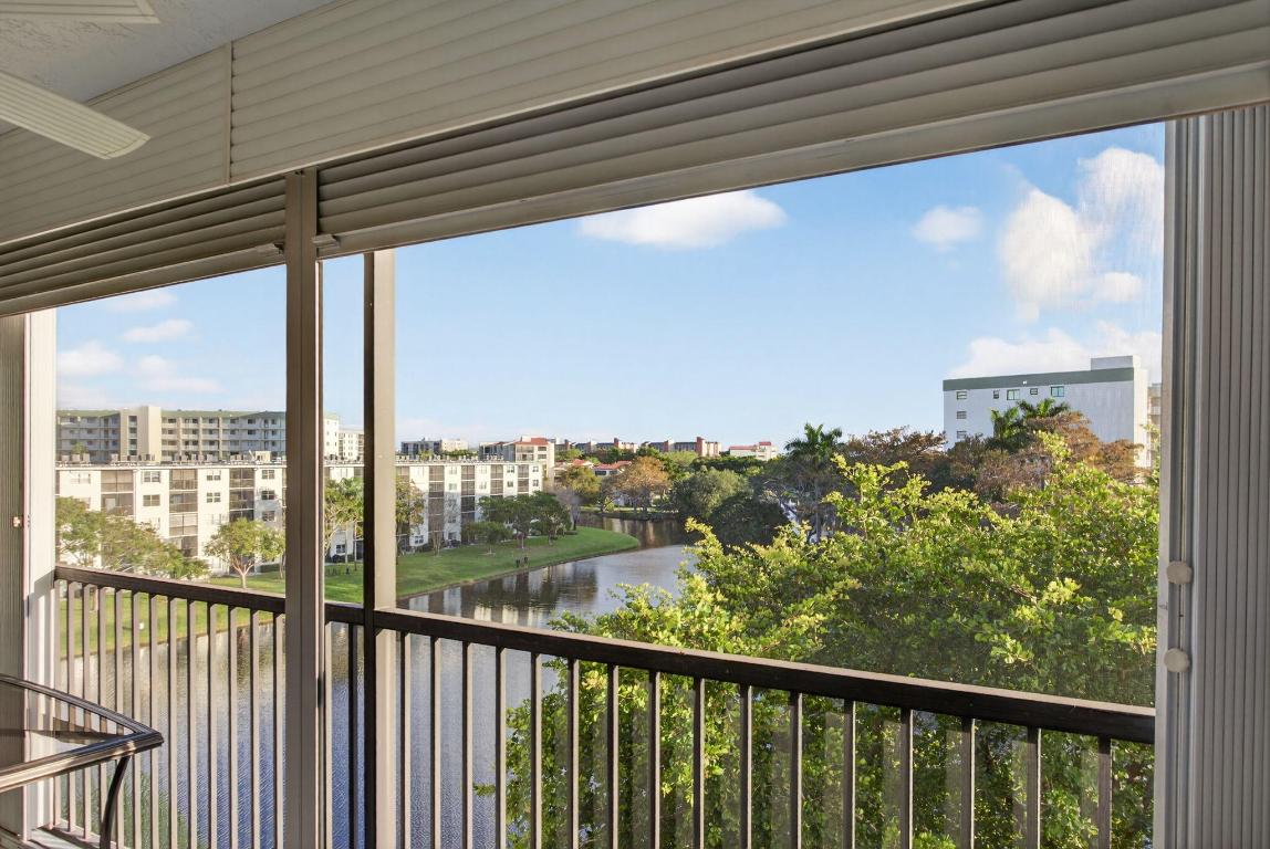 CYPRESS BEND CONDOMINIUM VII - Residential