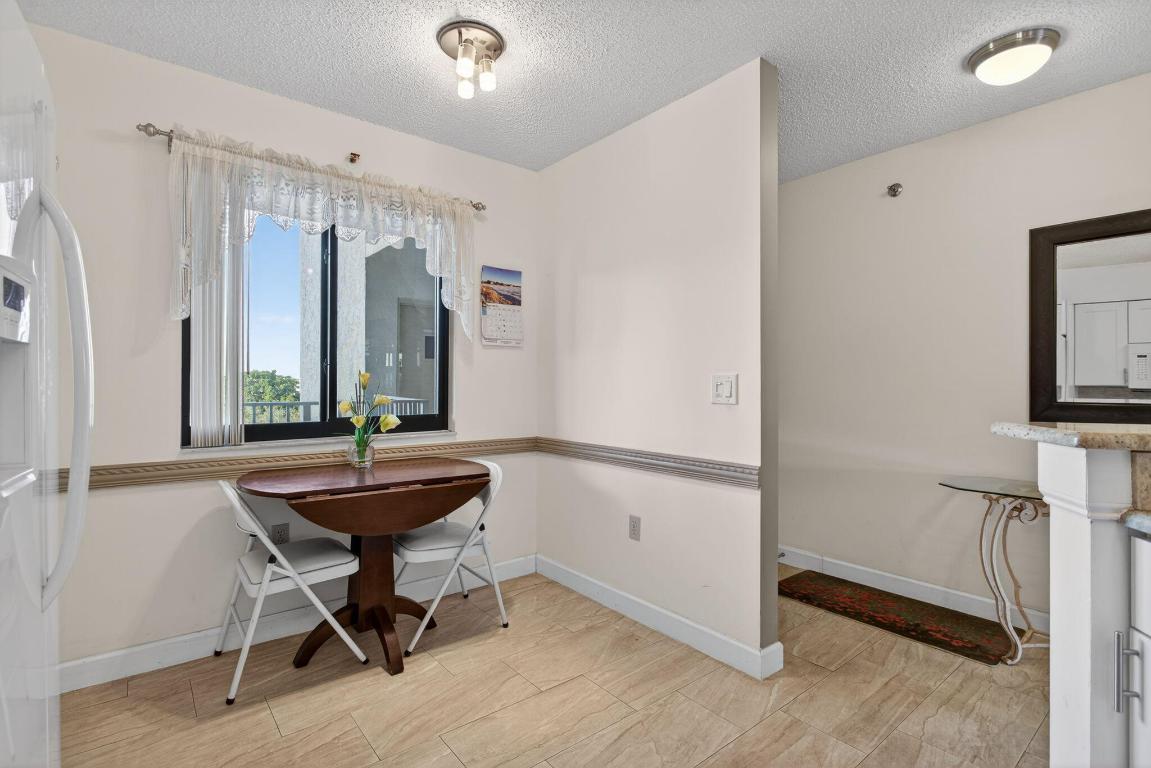 CYPRESS BEND CONDOMINIUM VII - Residential