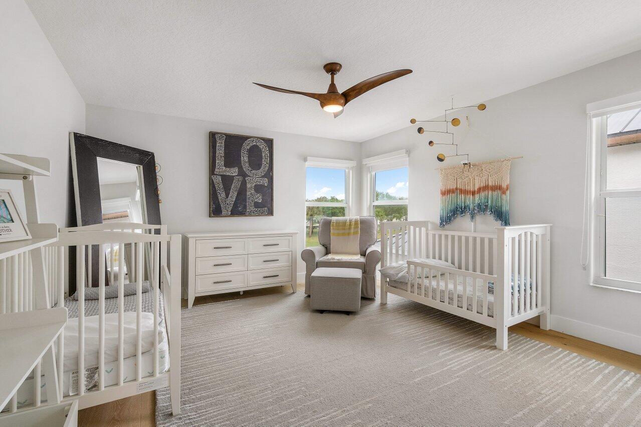 DELRAY LAKES - Residential