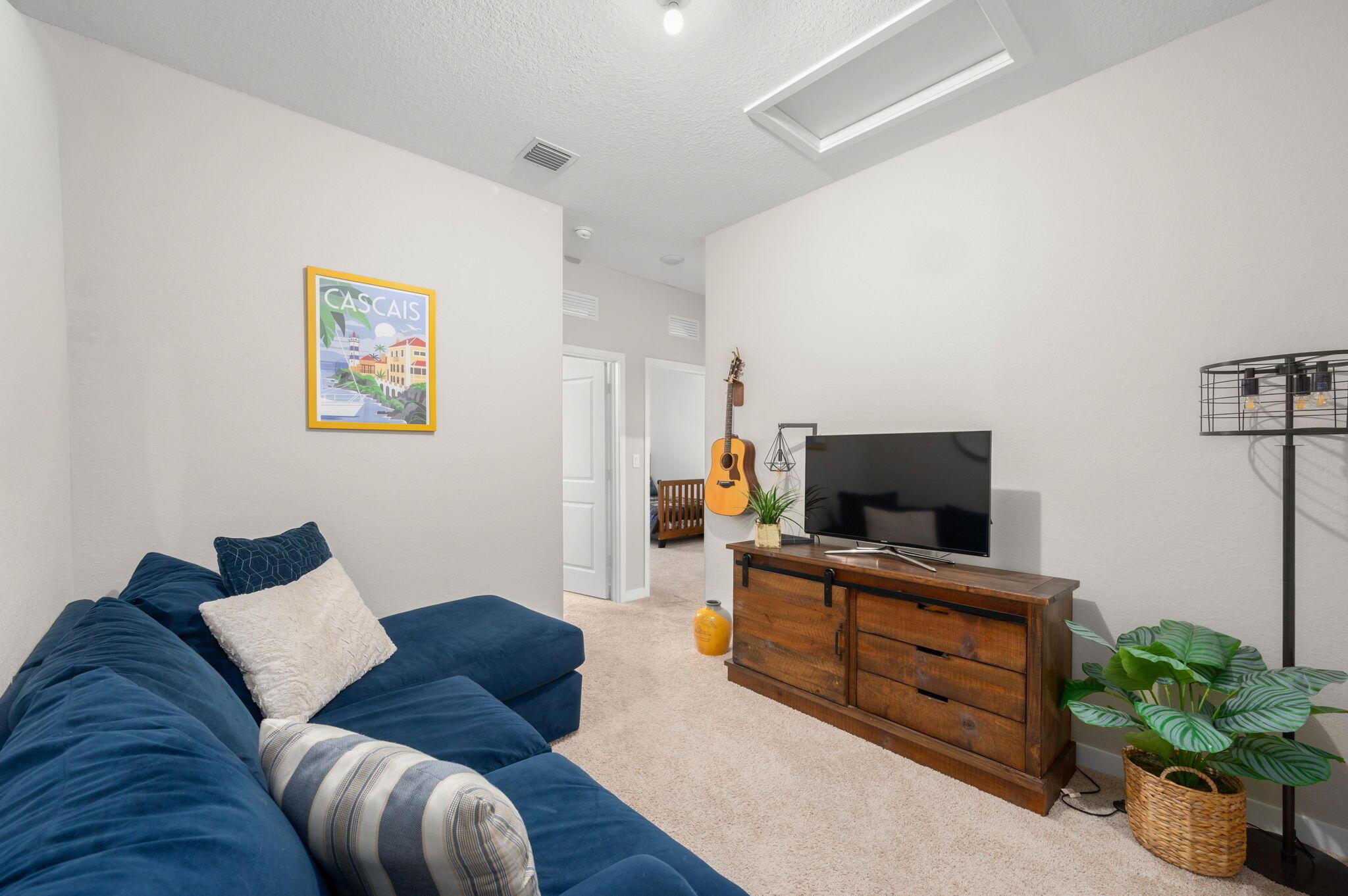 TOWN COMMONS PUD REPLAT - Residential Lease