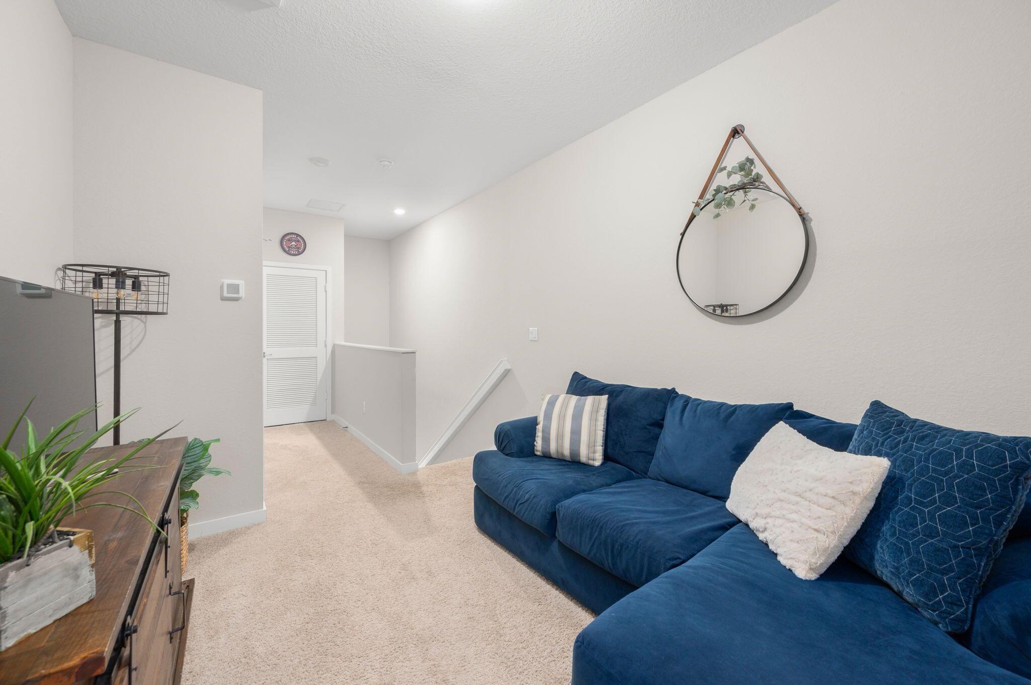 TOWN COMMONS PUD REPLAT - Residential Lease