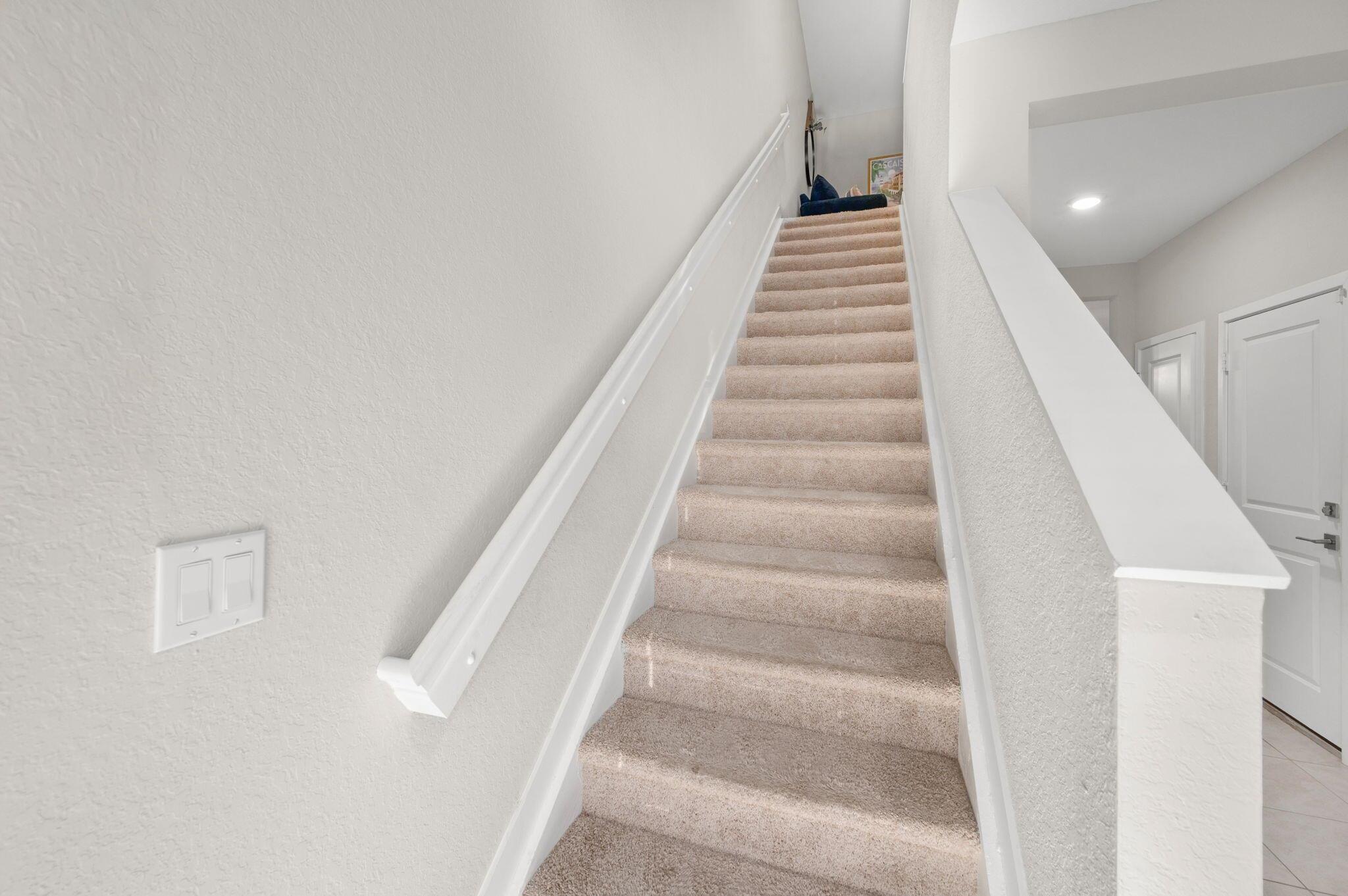 TOWN COMMONS PUD REPLAT - Residential Lease