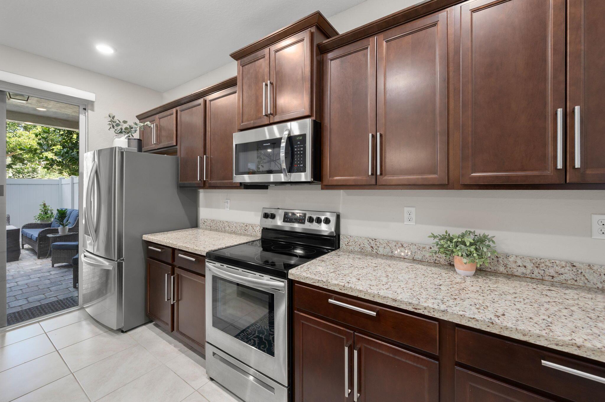 TOWN COMMONS PUD REPLAT - Residential Lease