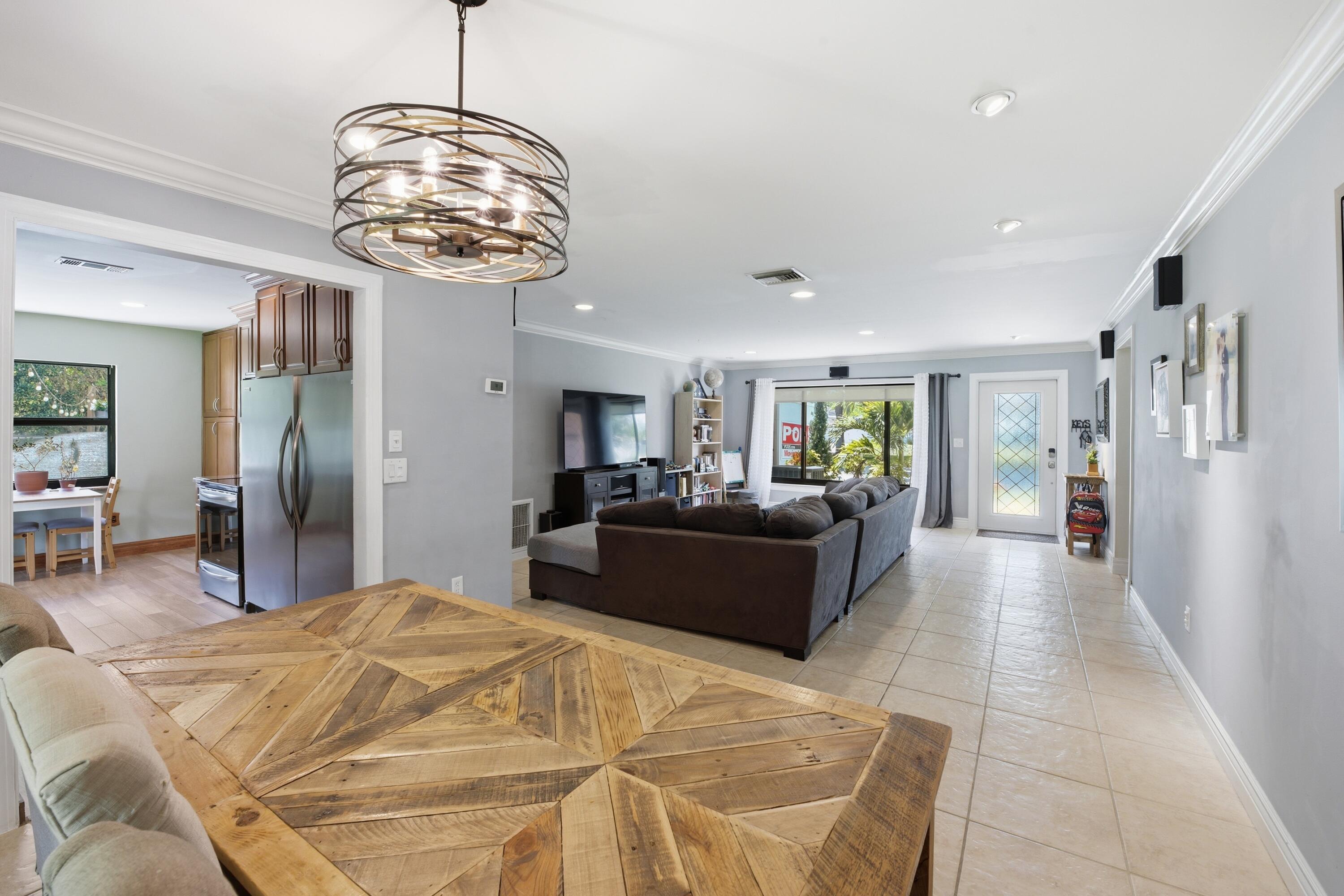 SANDALFOOT COVE SEC 3 - Residential