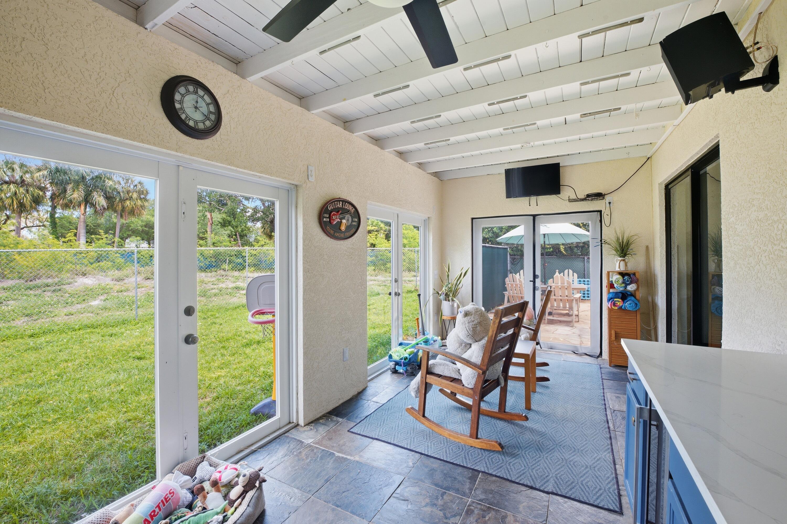 SANDALFOOT COVE SEC 3 - Residential