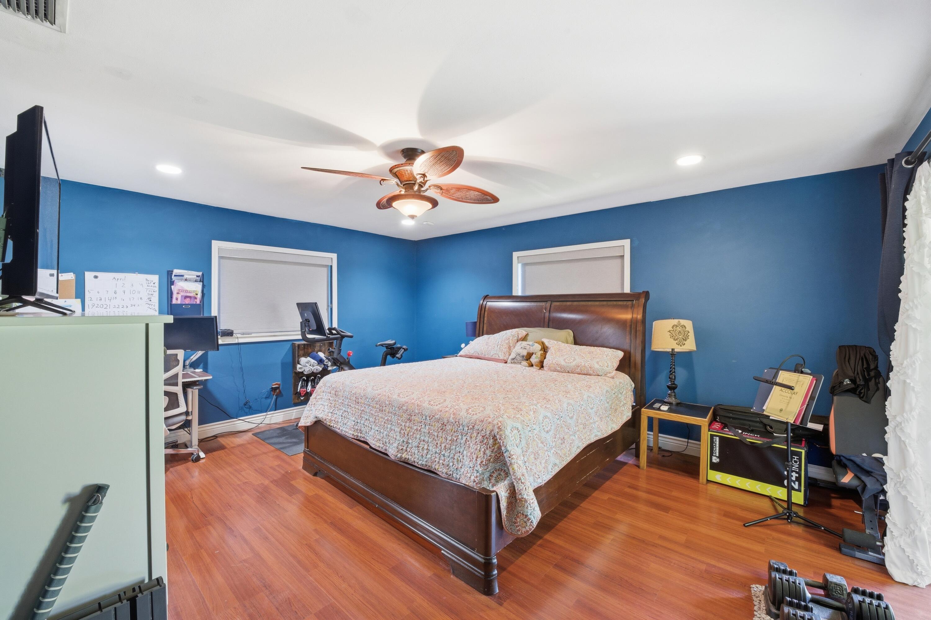 SANDALFOOT COVE SEC 3 - Residential