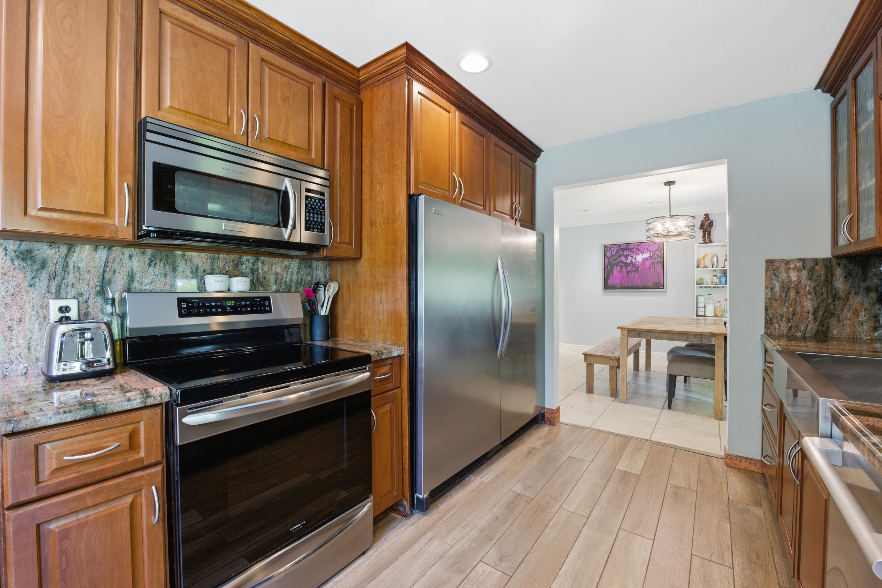 SANDALFOOT COVE SEC 3 - Residential
