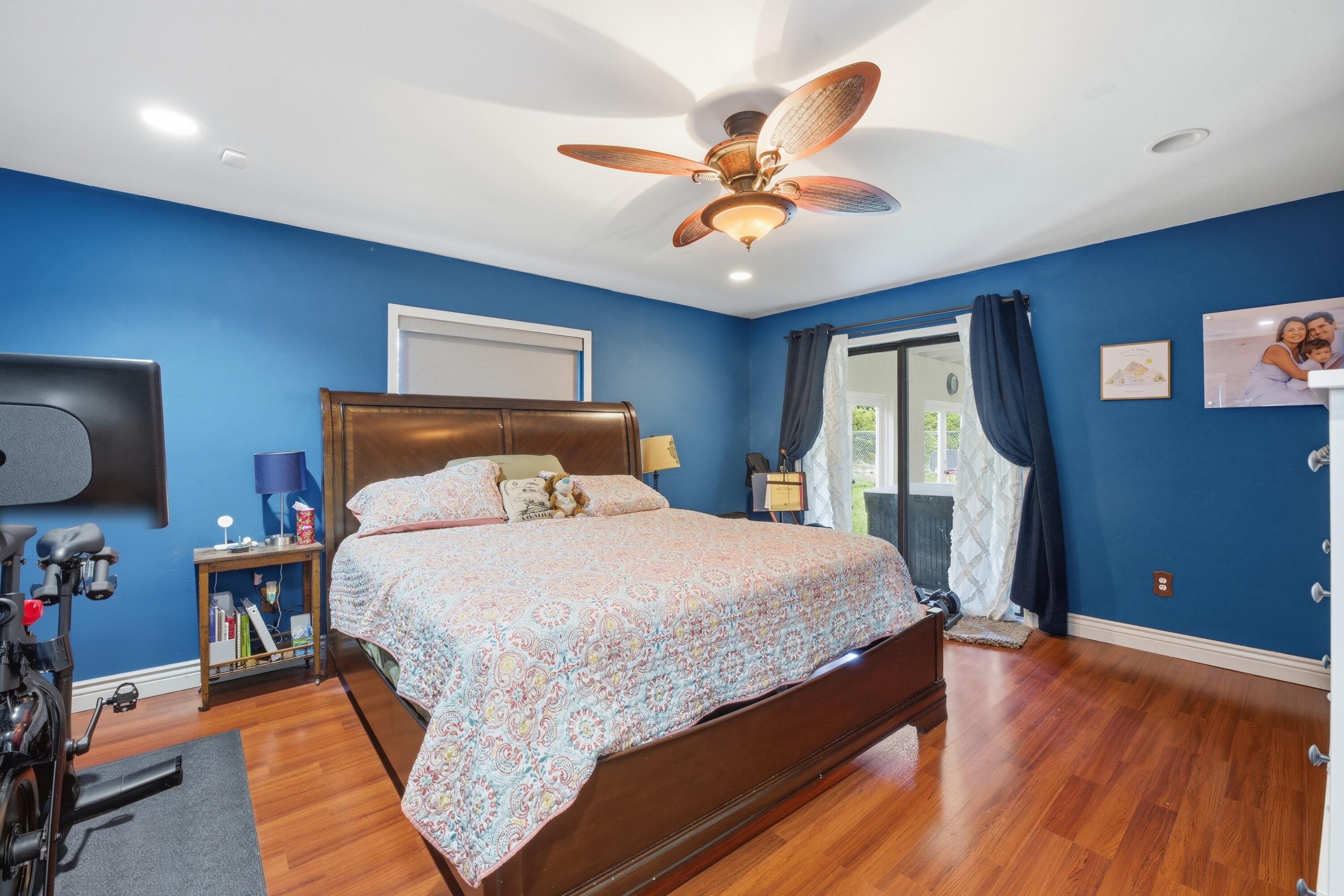 SANDALFOOT COVE SEC 3 - Residential