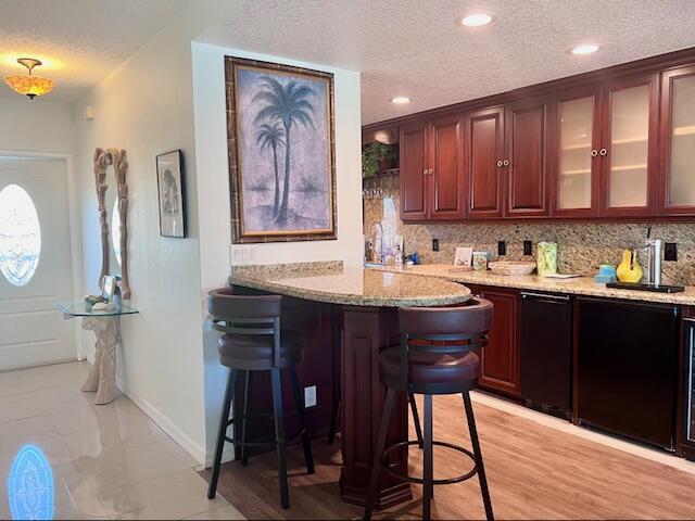 RIVER HOUSE TERRACE CONDO - Residential Lease