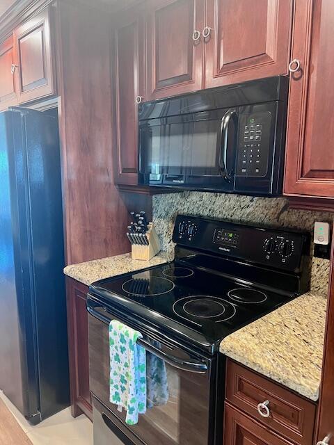 RIVER HOUSE TERRACE CONDO - Residential Lease