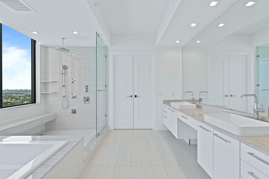 5000 NORTH OCEAN Condo - Residential