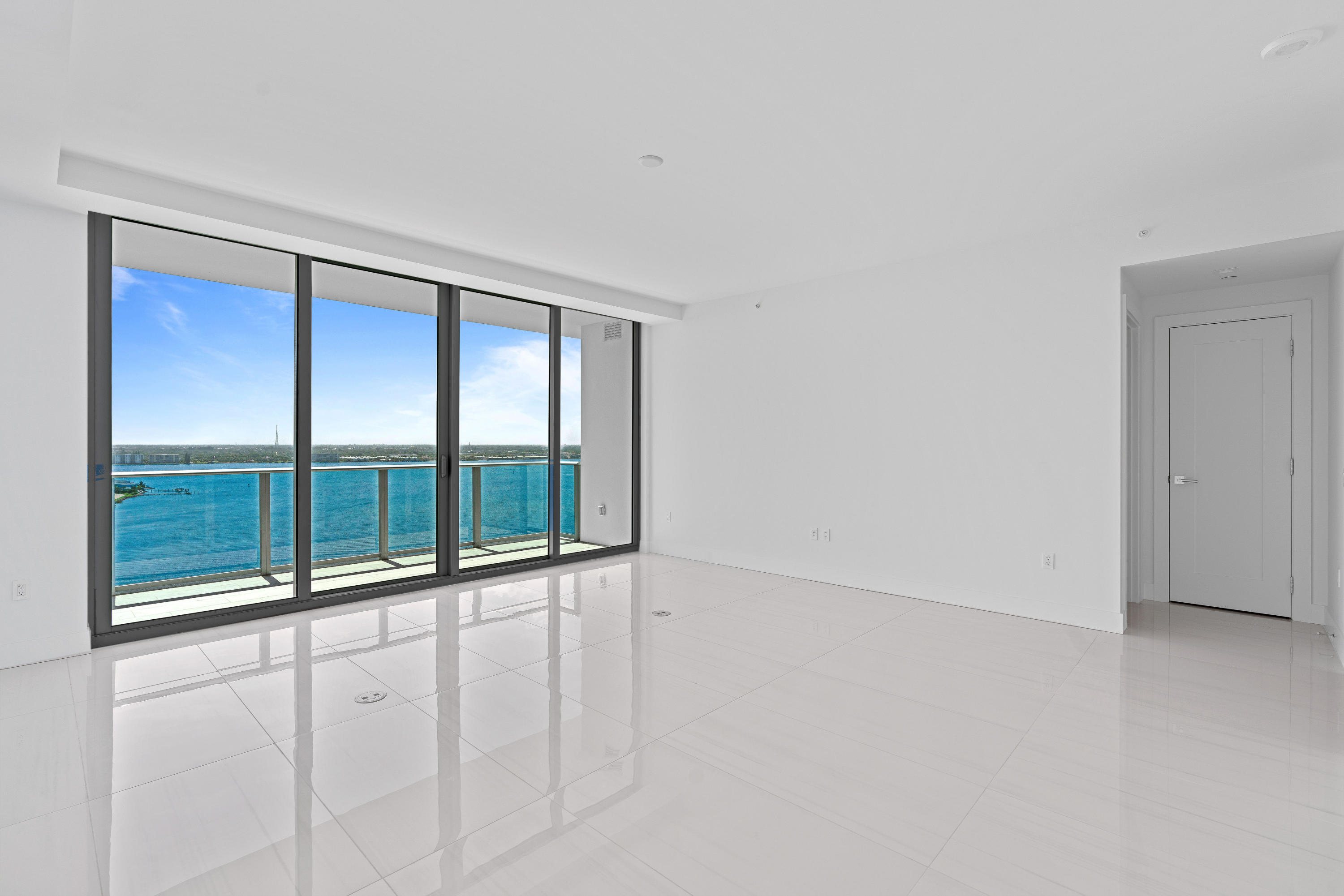 5000 NORTH OCEAN Condo - Residential