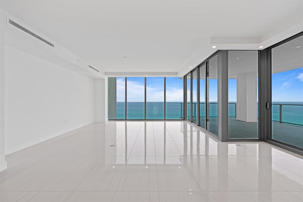 5000 NORTH OCEAN Condo - Residential