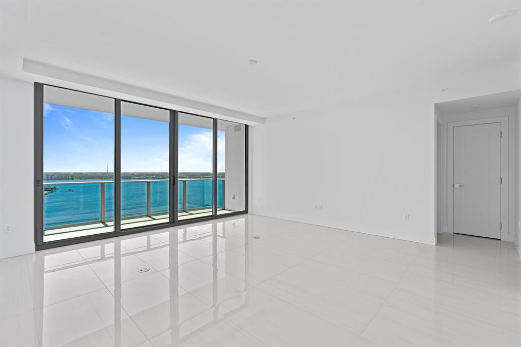 5000 NORTH OCEAN Condo - Residential