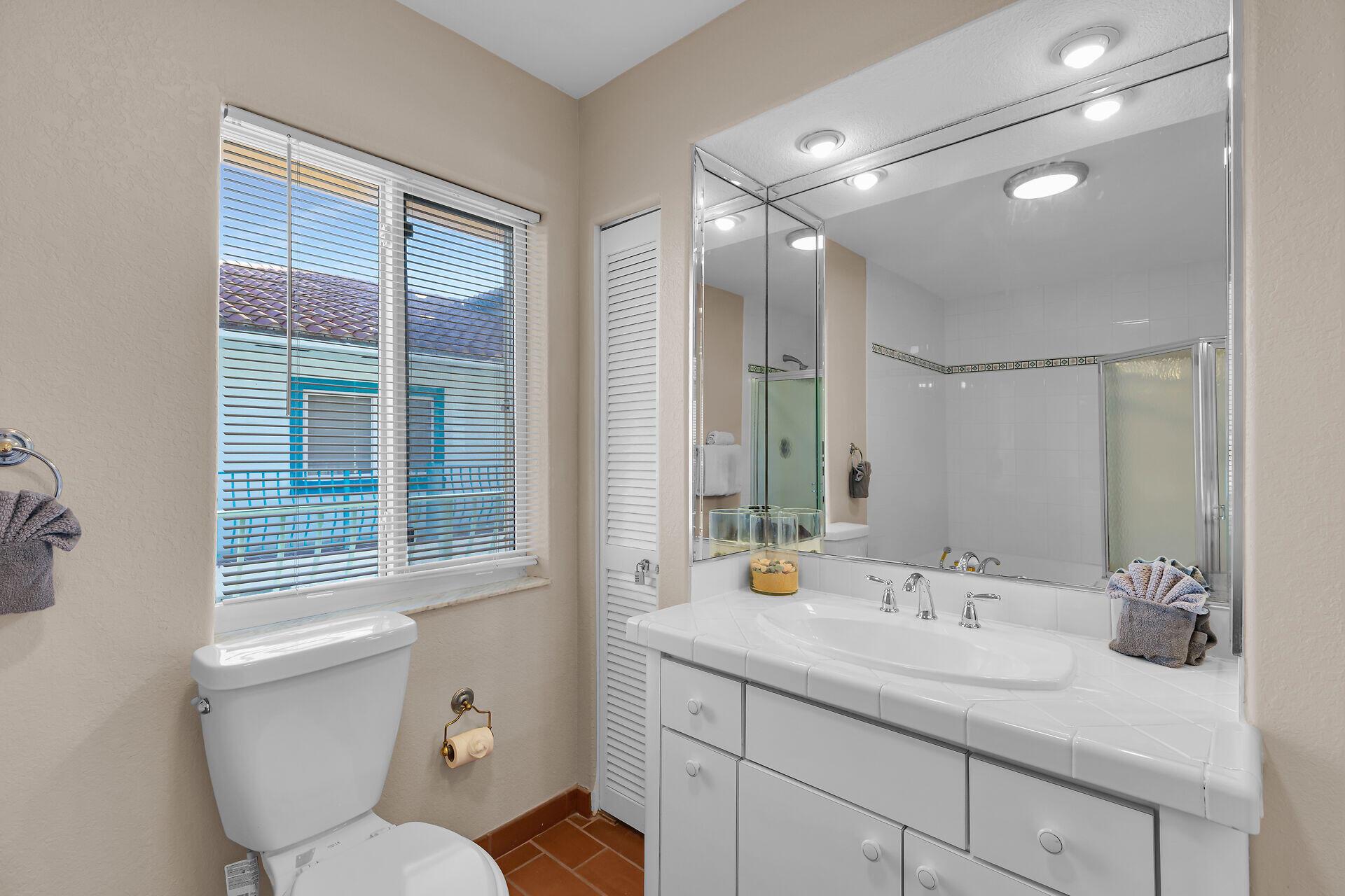 KEY COLONY BEACH 1ST ADD - Residential