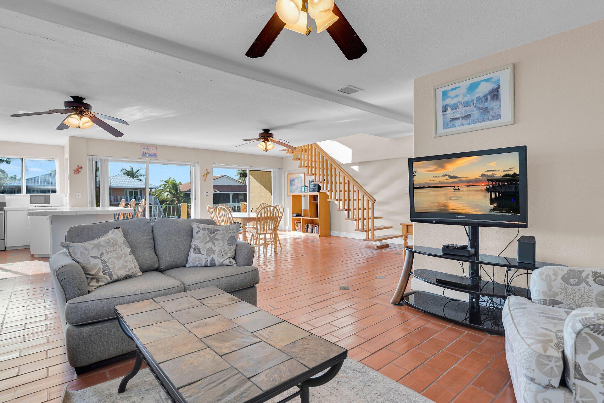 KEY COLONY BEACH 1ST ADD - Residential