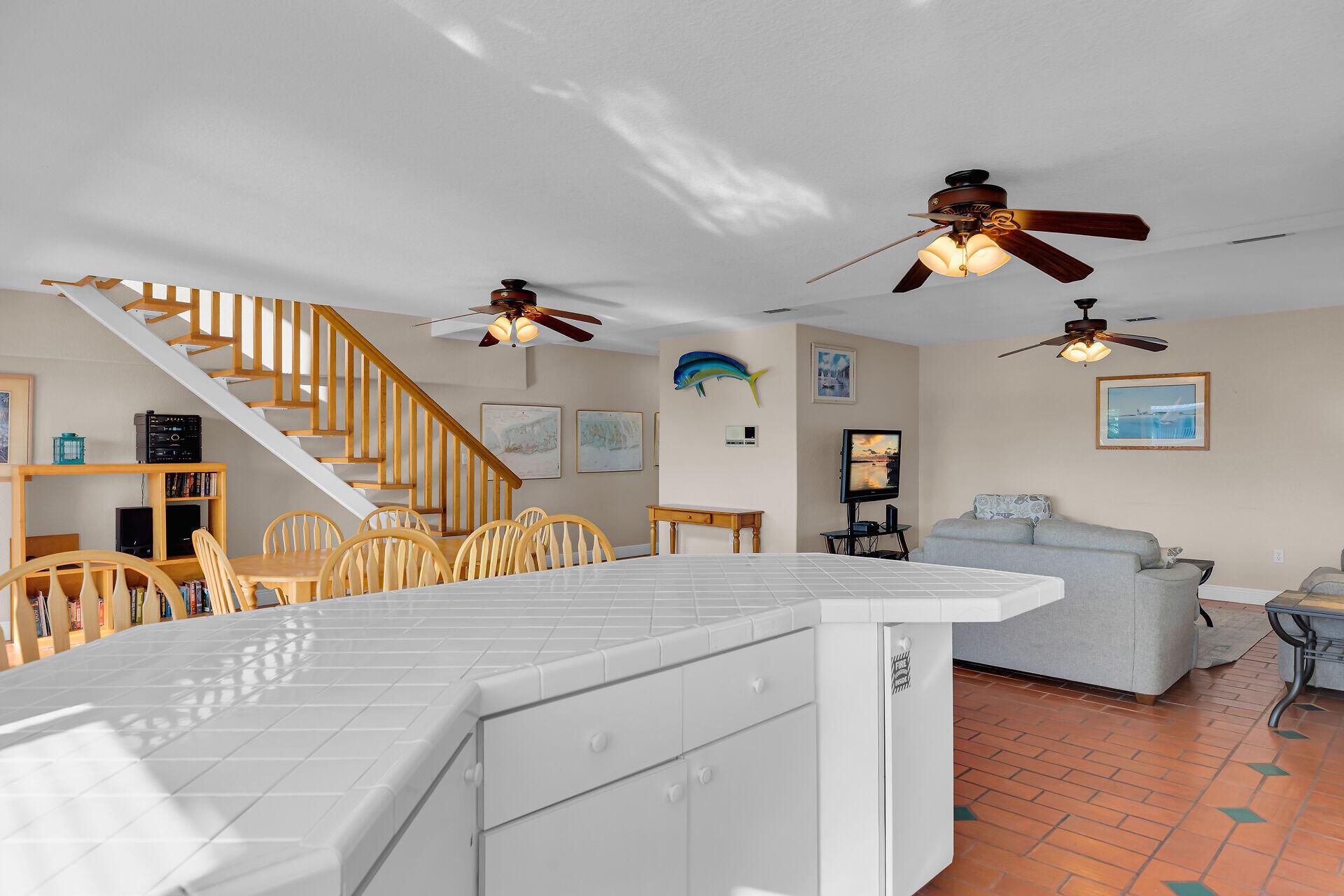 KEY COLONY BEACH 1ST ADD - Residential