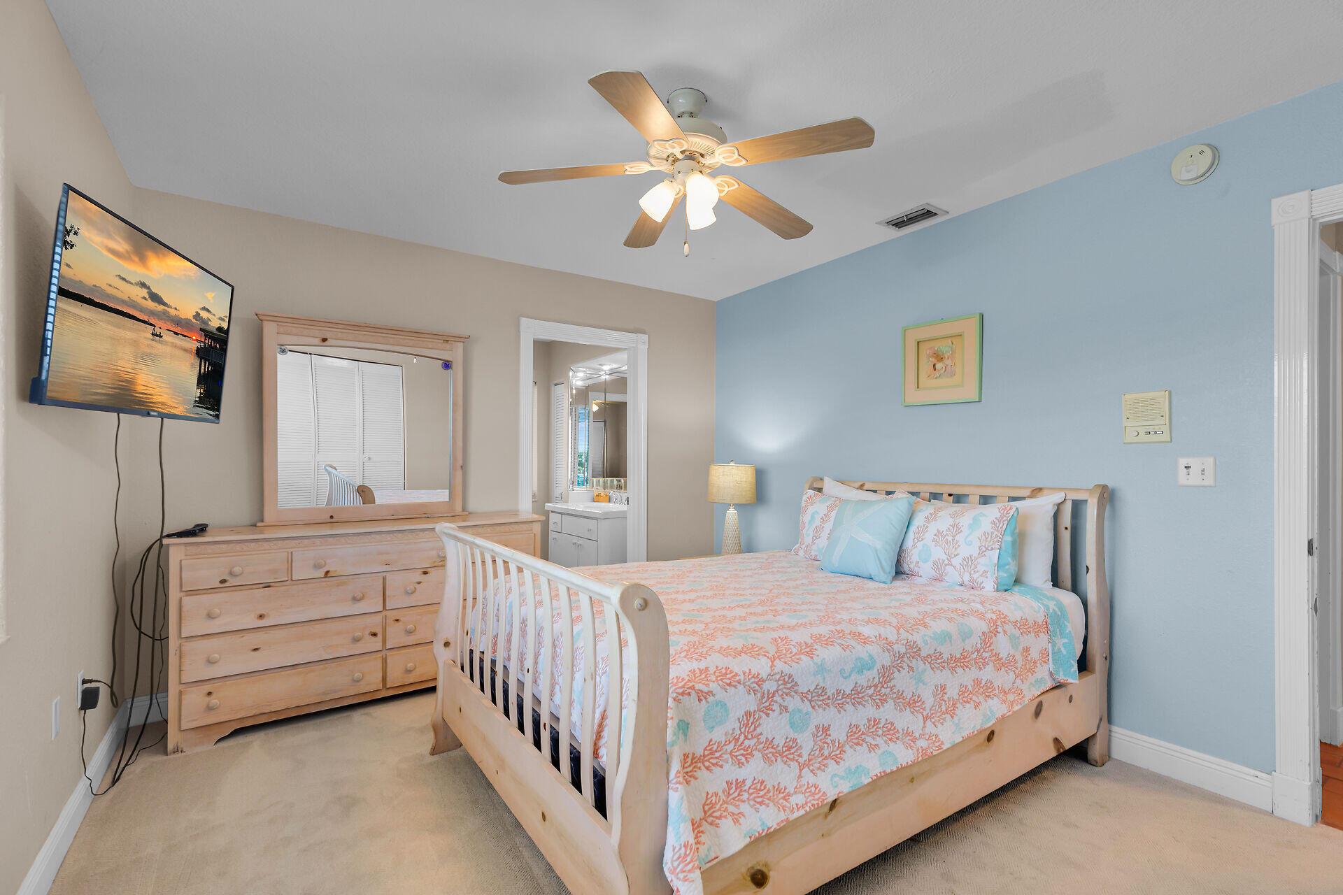 KEY COLONY BEACH 1ST ADD - Residential