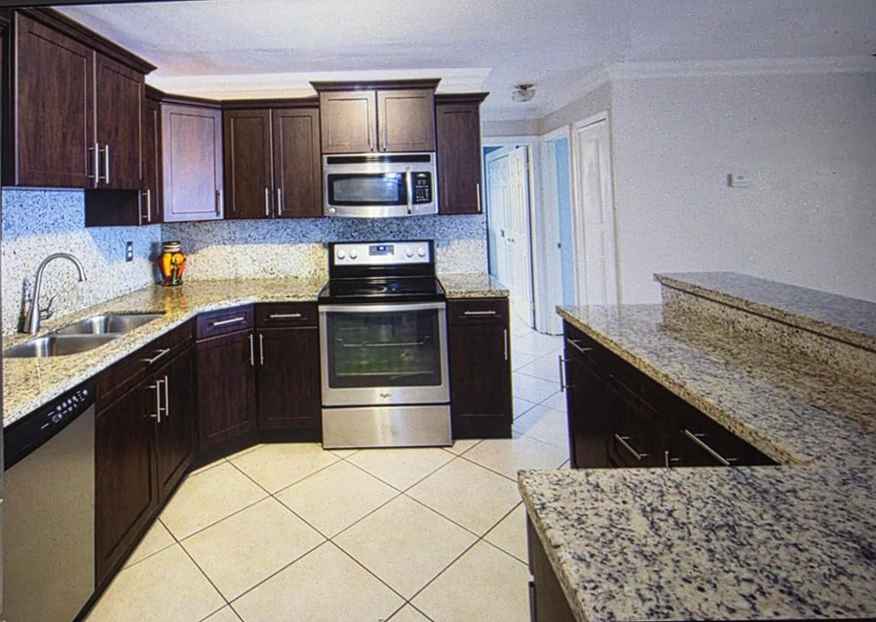 2441 PINE TREE Drive