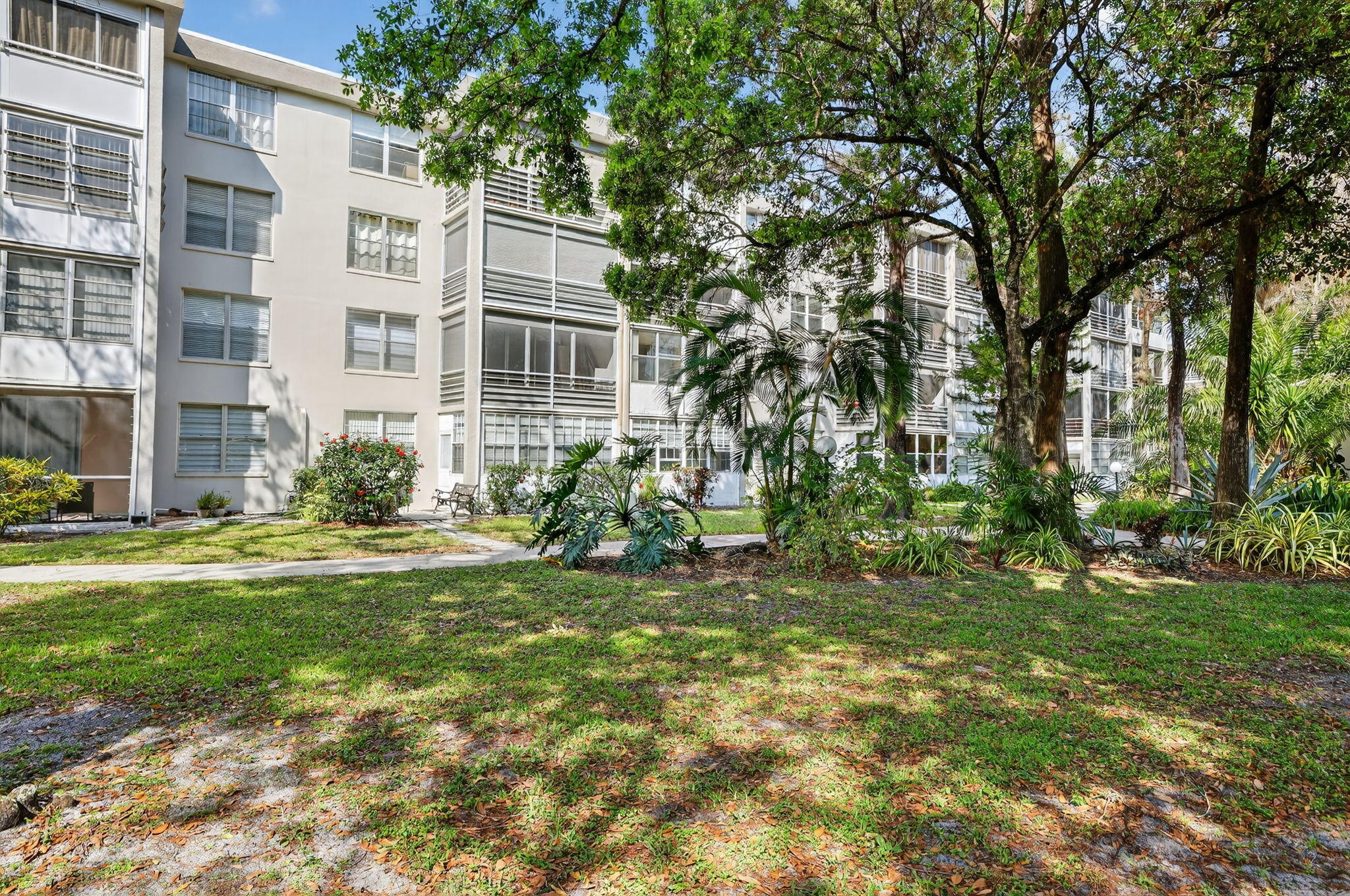 CYPRESS CHASE CONDOMINIUM - Residential