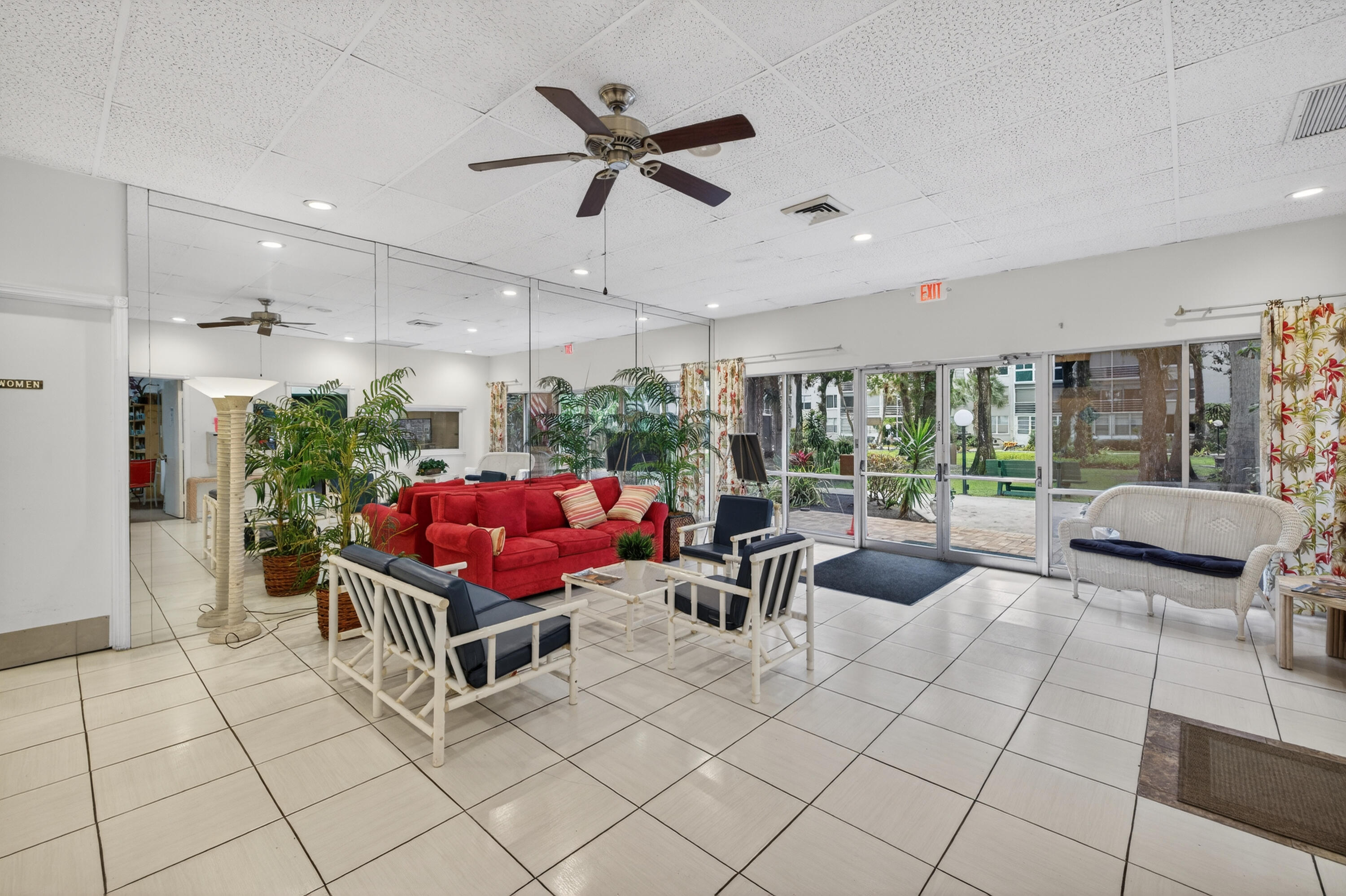 CYPRESS CHASE CONDOMINIUM - Residential
