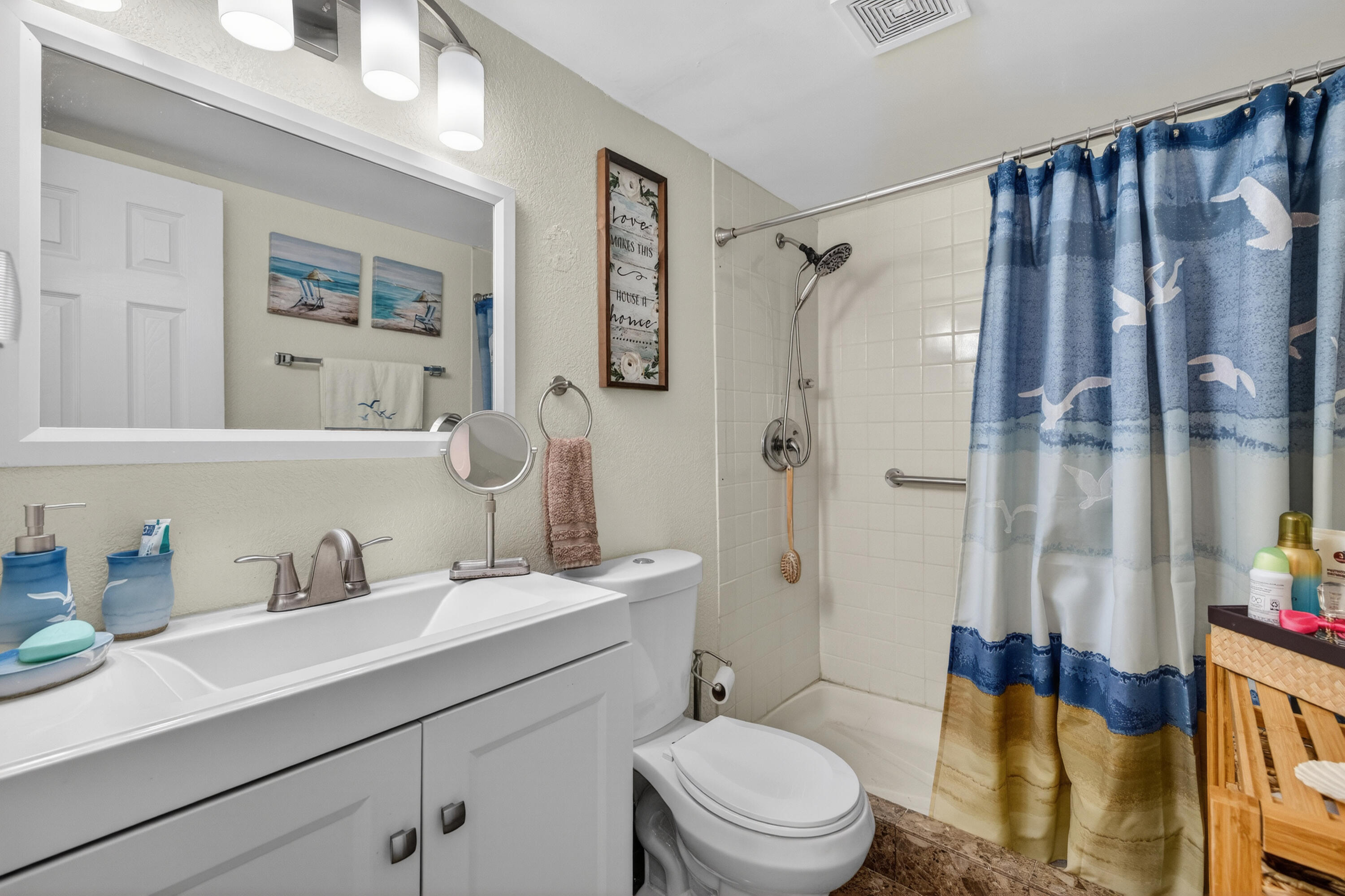 CYPRESS CHASE CONDOMINIUM - Residential