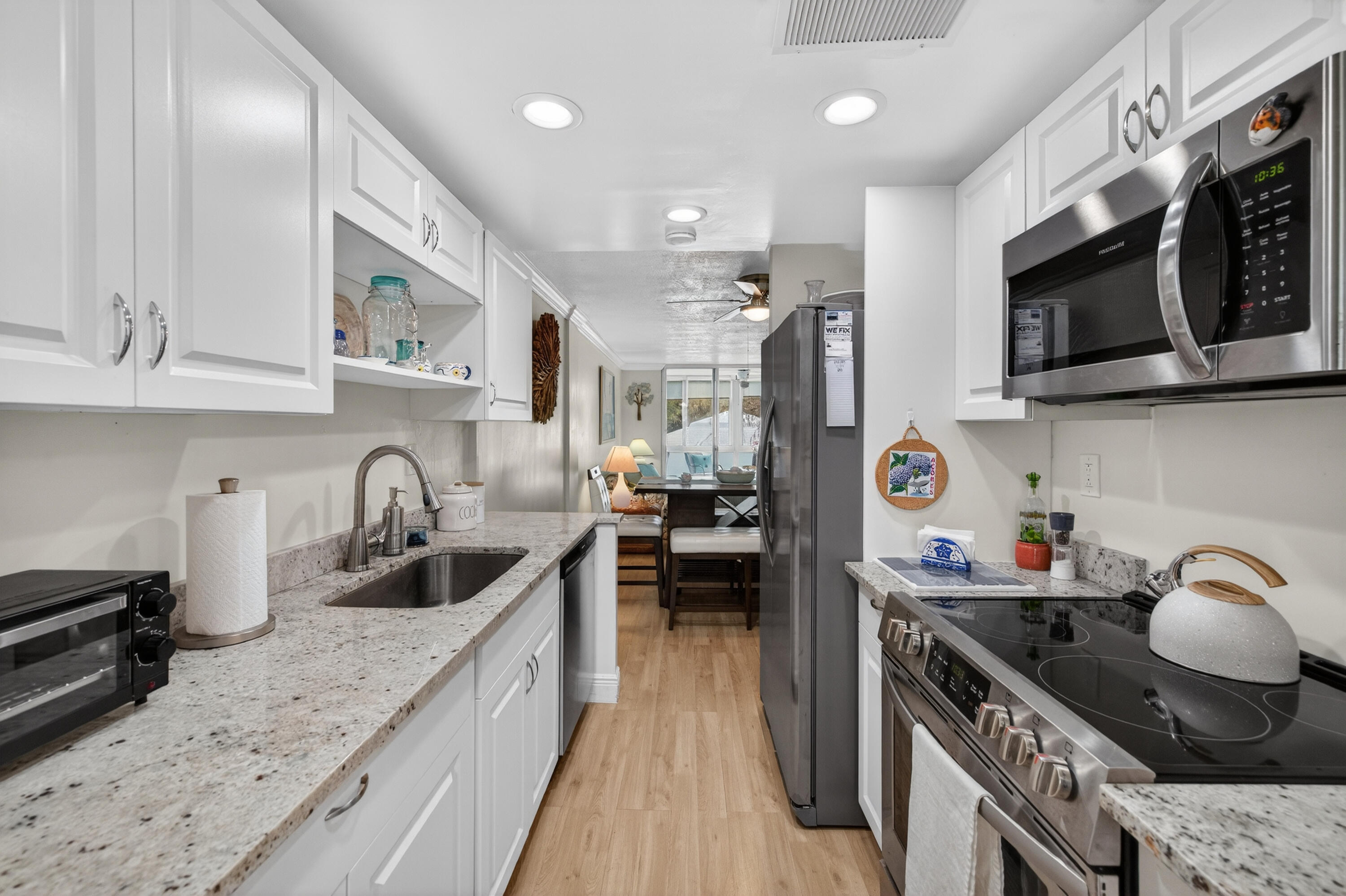 CYPRESS CHASE CONDOMINIUM - Residential