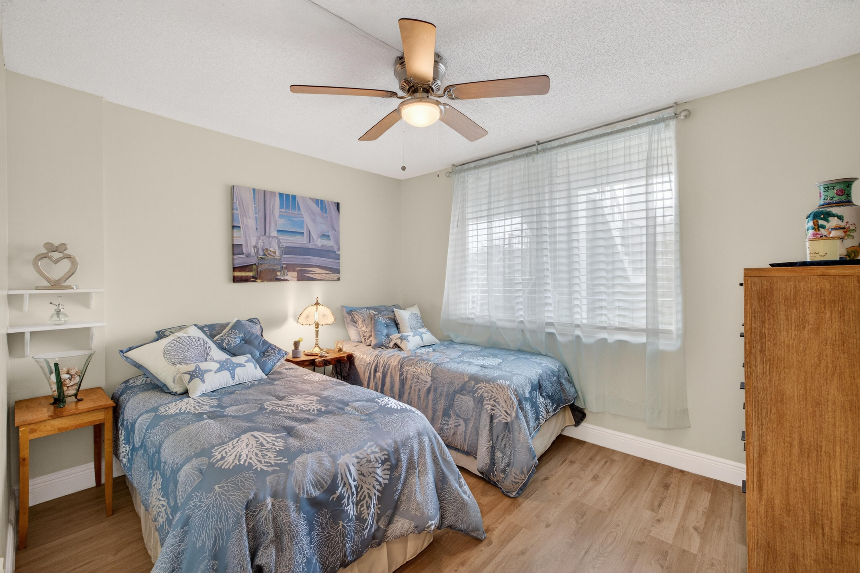 CYPRESS CHASE CONDOMINIUM - Residential