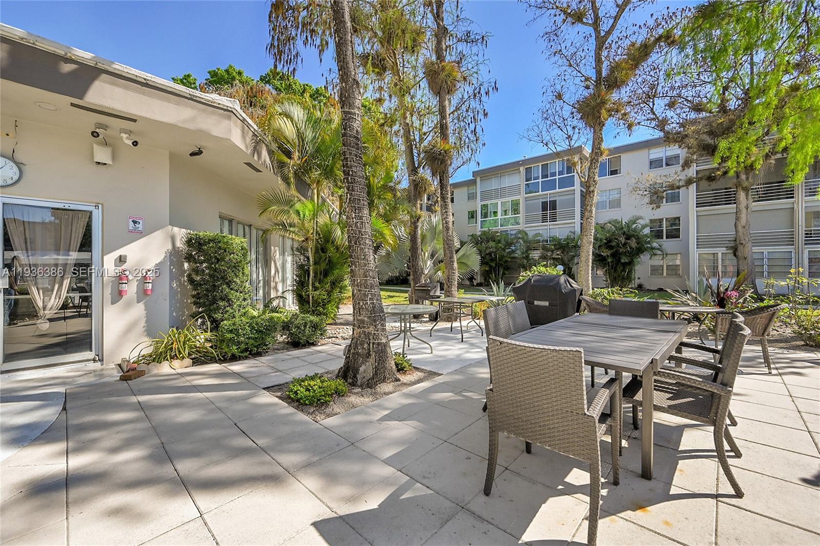 CYPRESS CHASE CONDOMINIUM - Residential