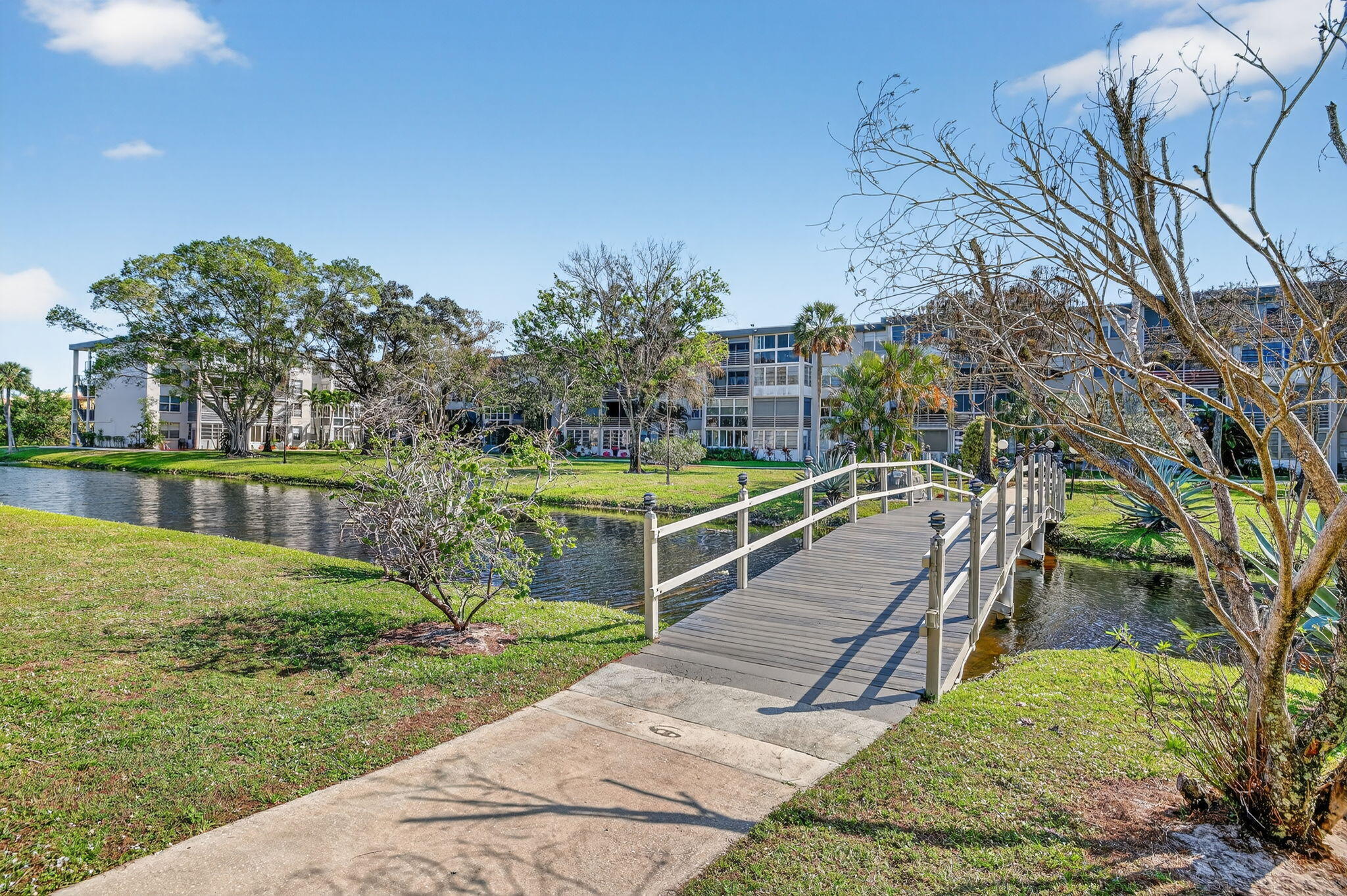 CYPRESS CHASE CONDOMINIUM - Residential